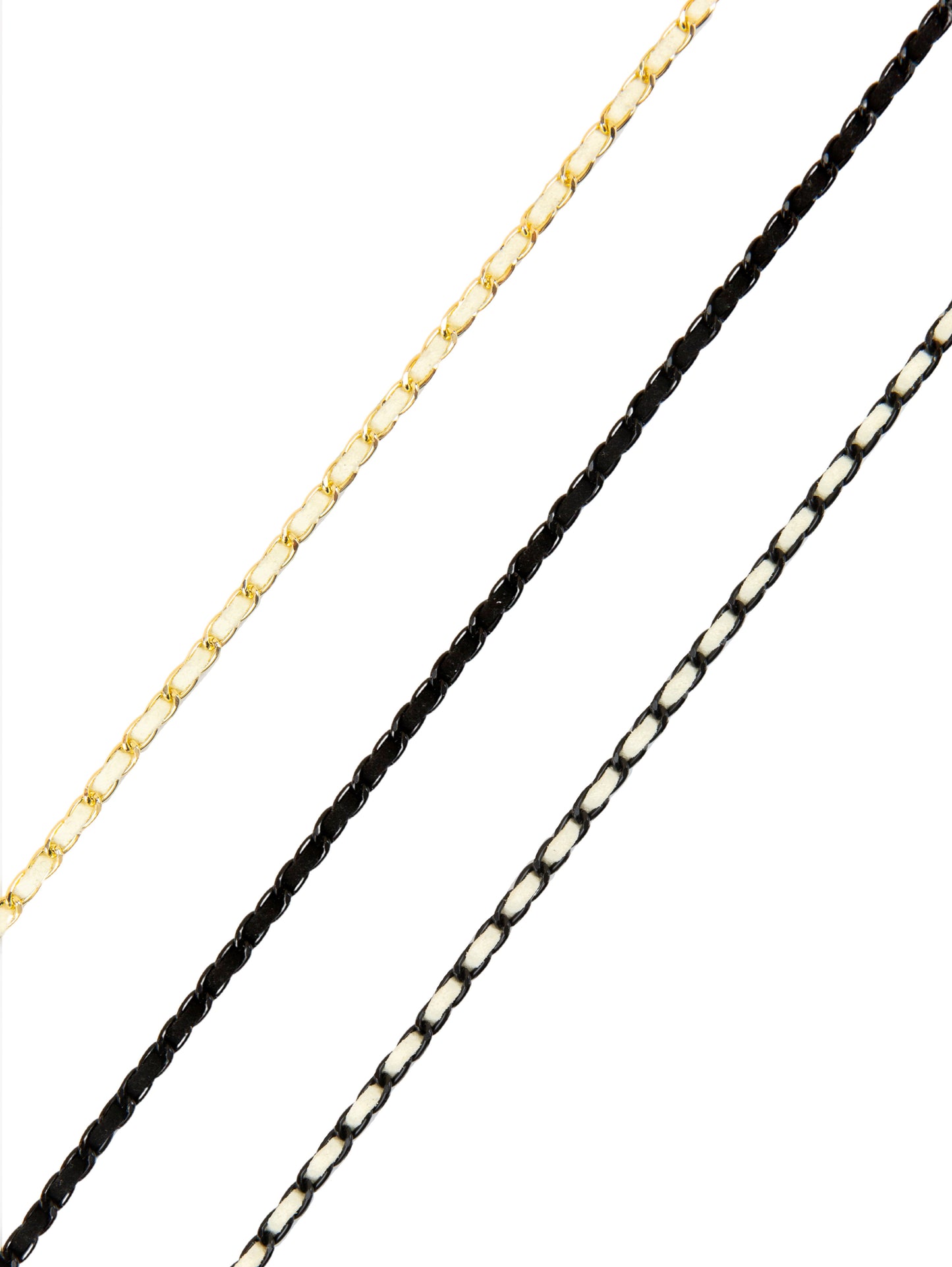 Classy C black-white