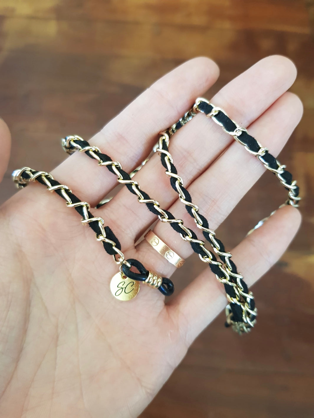 Classy C black-gold